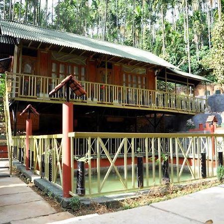 Brook Streak Resort Vaduvanchal エクステリア 写真